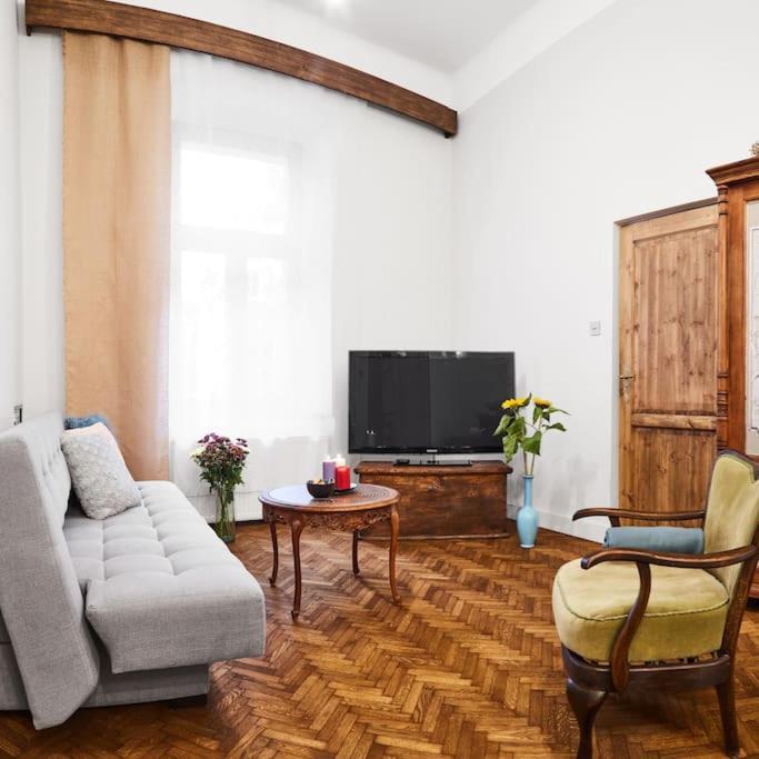 Househost Apartment: Jozefa Dietla 73/7 クラクフ エクステリア 写真